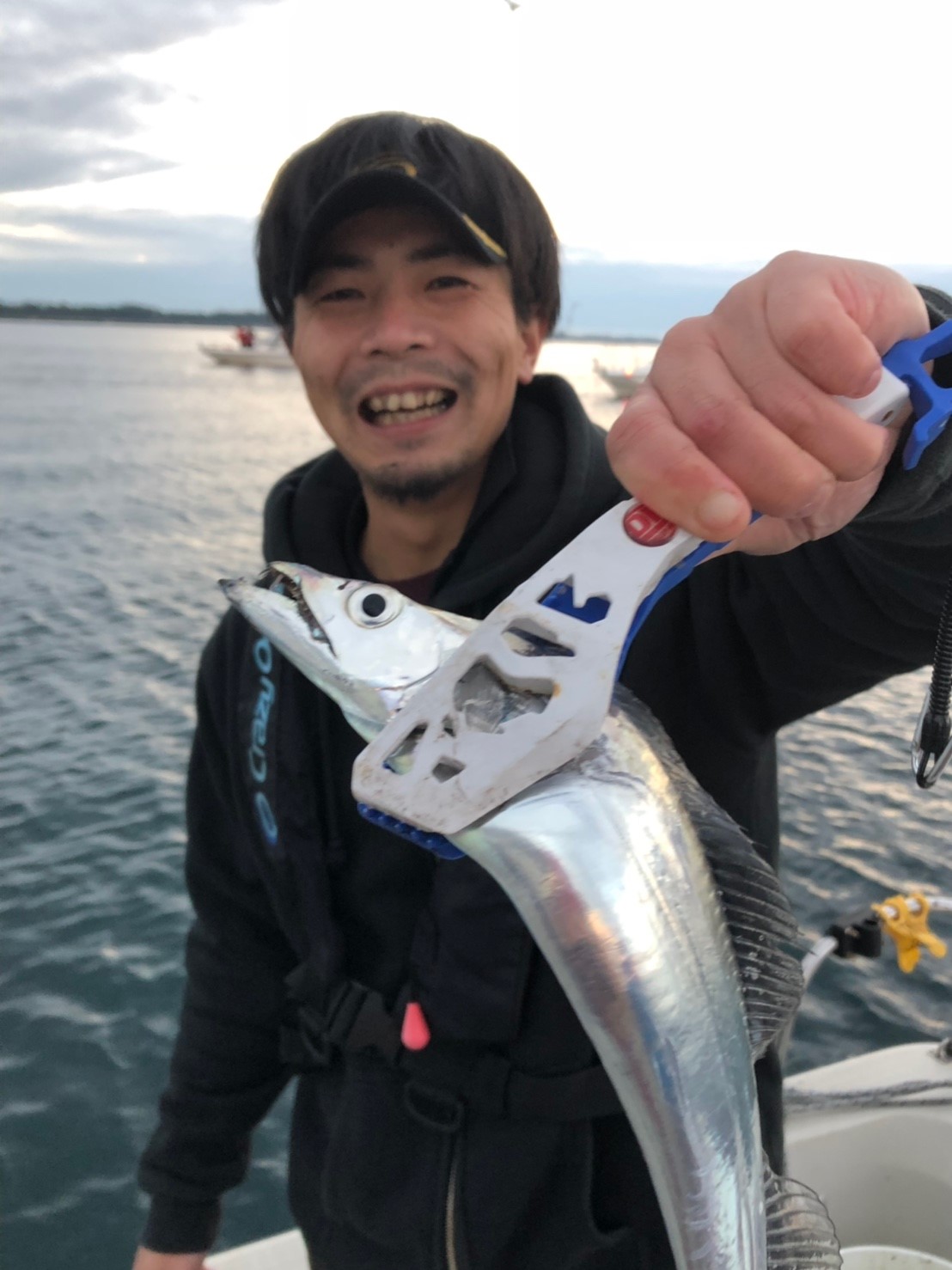 太刀魚テンヤで棚から牡丹餅～!! ハヤブサLady 隼華HAYAKA