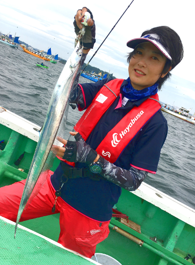 東京湾で太刀魚テンヤ体験会 テンヤ仕掛けのタチウオ釣りに初挑戦 ハヤブサlady 隼華 Hayaka