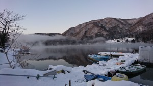 木崎湖に到着すると雪景色❄️