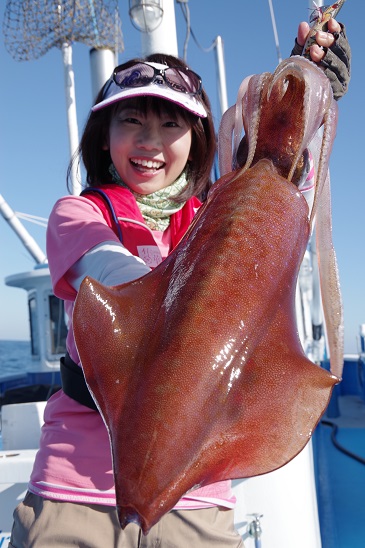 ティップランで狙う大型アオリイカ終盤戦 和歌山県串本町 ハヤブサlady 隼華 Hayaka