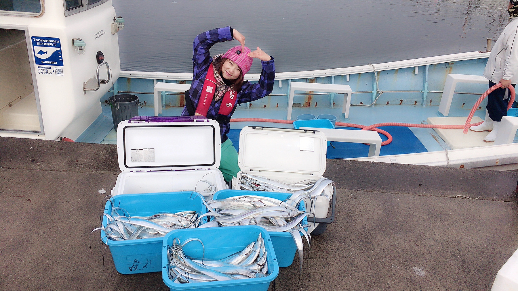 まだまだ釣れるよ！！☆大阪湾タチウオ☆IN湊丸bay | ハヤブサLady