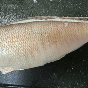 鱗が邪魔で包丁が入りにくい
