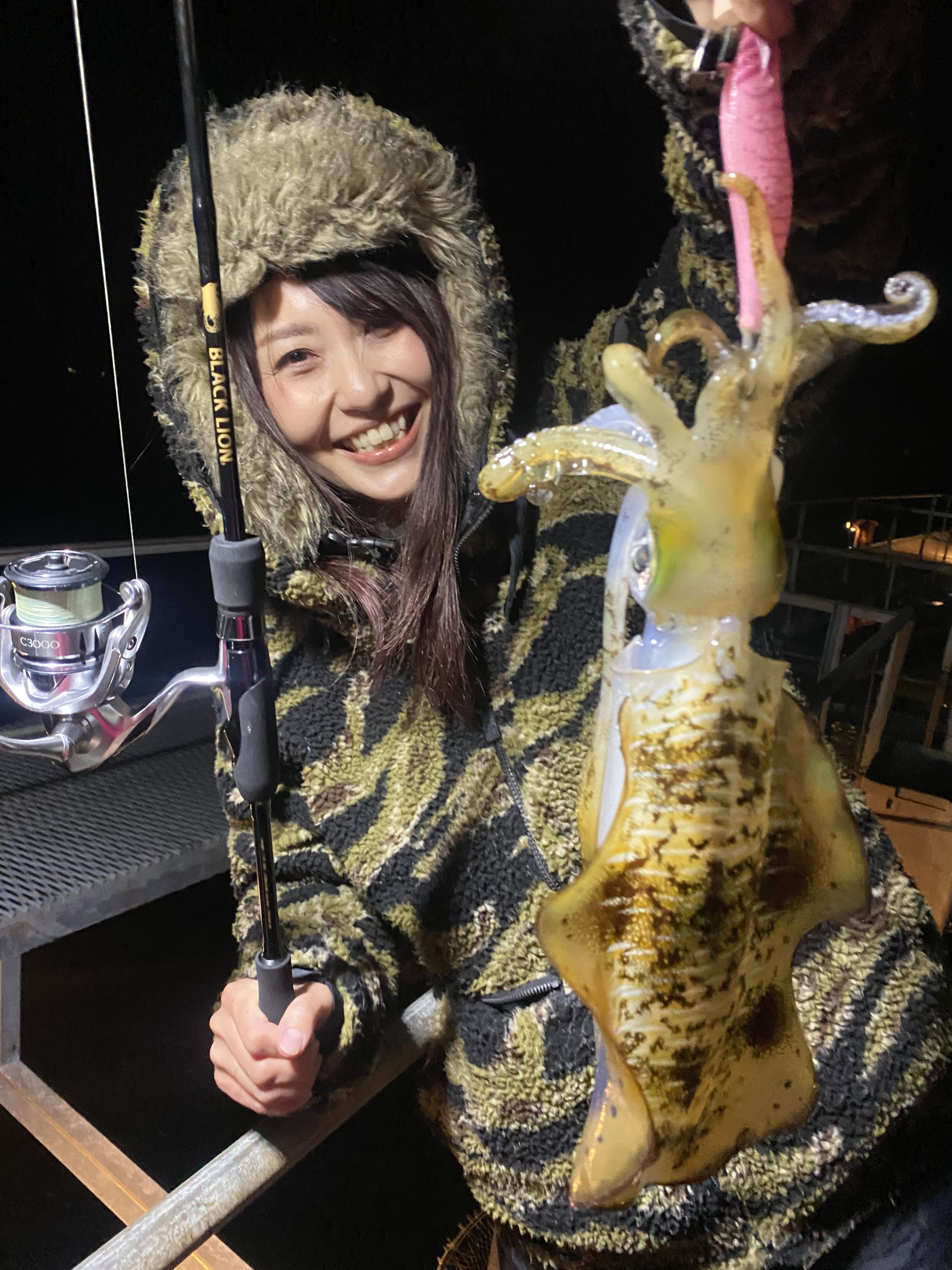 初めて釣れたアオリイカ🦑 | ハヤブサLady 隼華-HAYAKA-