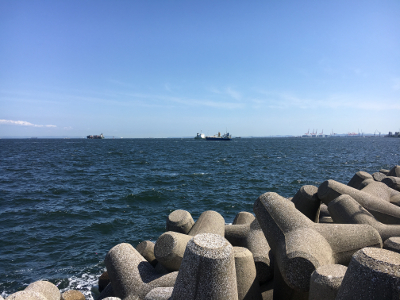 横浜の海